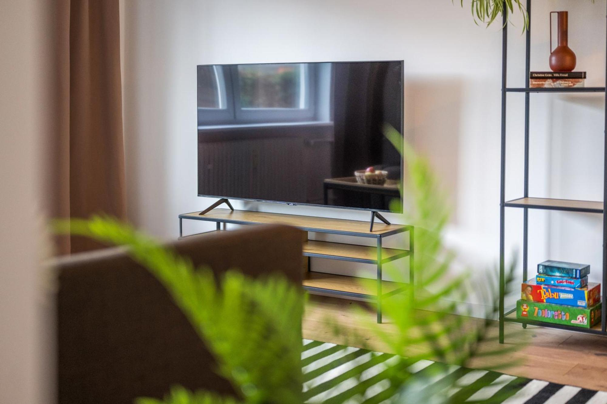Neu: 100M² - Ideal Fuer Familien/Geschaeftsr. - Hbf Koblenz  Buitenkant foto