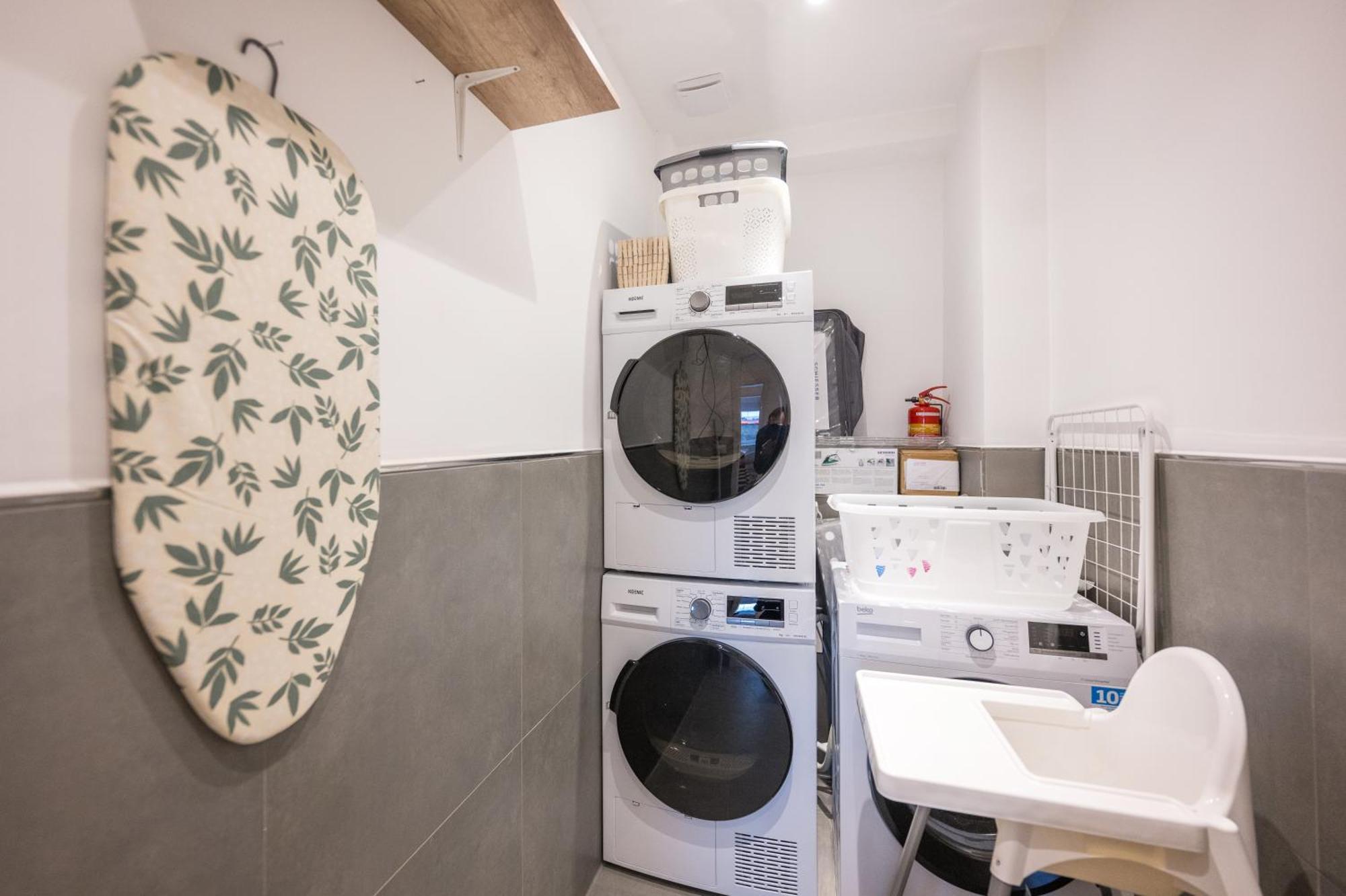 Neu: 100M² - Ideal Fuer Familien/Geschaeftsr. - Hbf Koblenz  Buitenkant foto